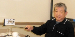 Hiroshi Ueda Pencipta Tongsis Pertama Di Dunia