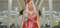 Beginilah Keadaan Gaun Daging Lady Gaga Setelah 5 Tahun